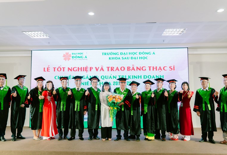 CHÍNH SÁCH HỖ TRỢ HỌC PHÍ - HỌC BỔNG DÀNH CHO HỌC VIÊN CAO HỌC 