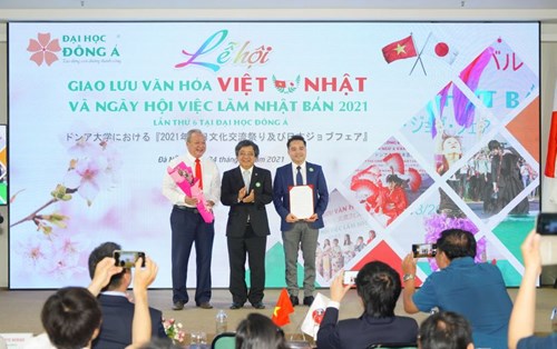 Lễ hội giao lưu văn hóa Việt - Nhật và Ngày hội việc làm Nhật Bản 2021 tại Đại học Đông Á